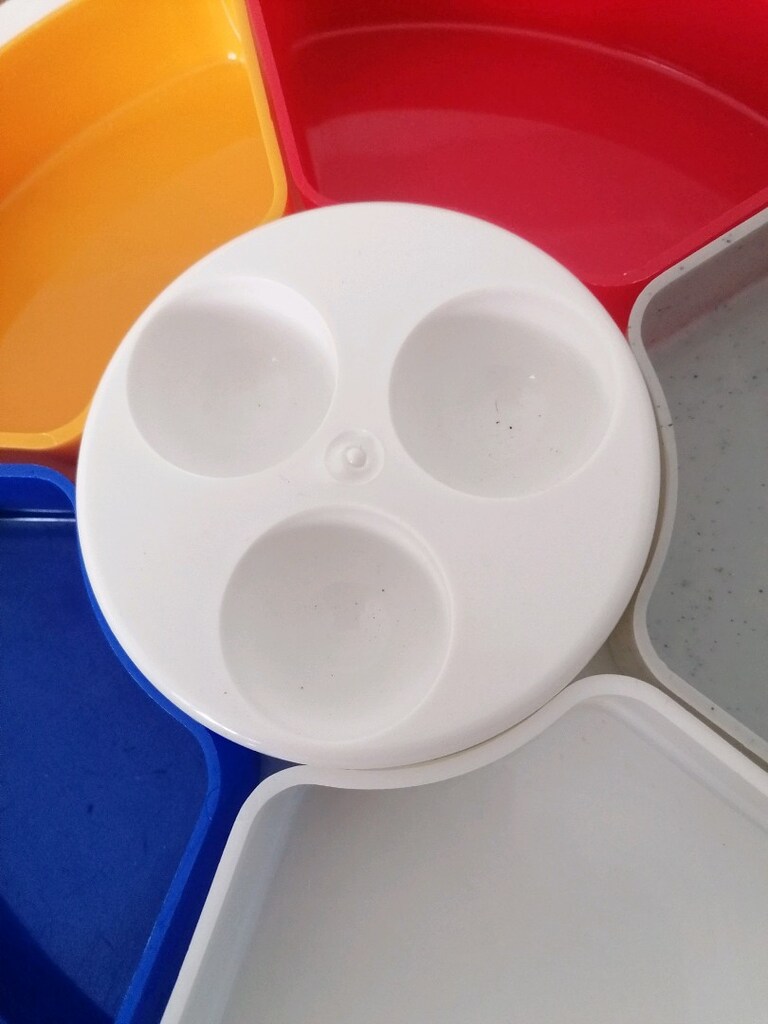 plastik kahvaltı kabı 5 bölmeli kapaklı - 4