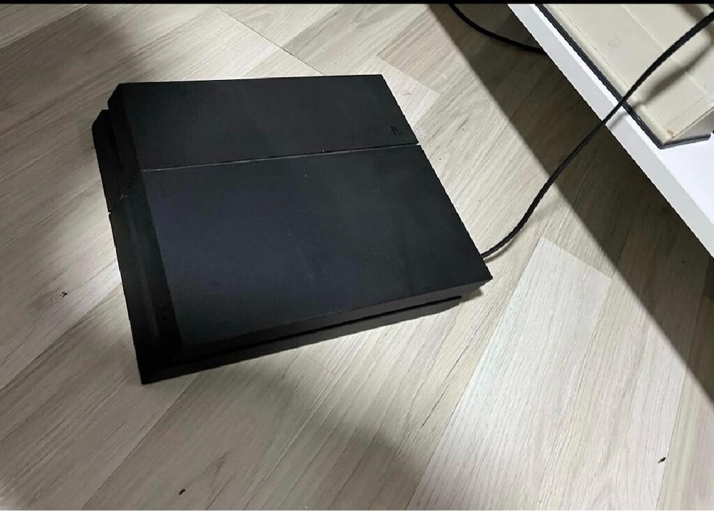 az kullanılmış PS4 - 3