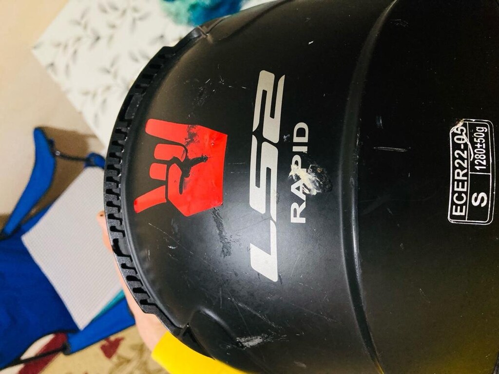 ls2 kapalı kask temiz S beden - 5