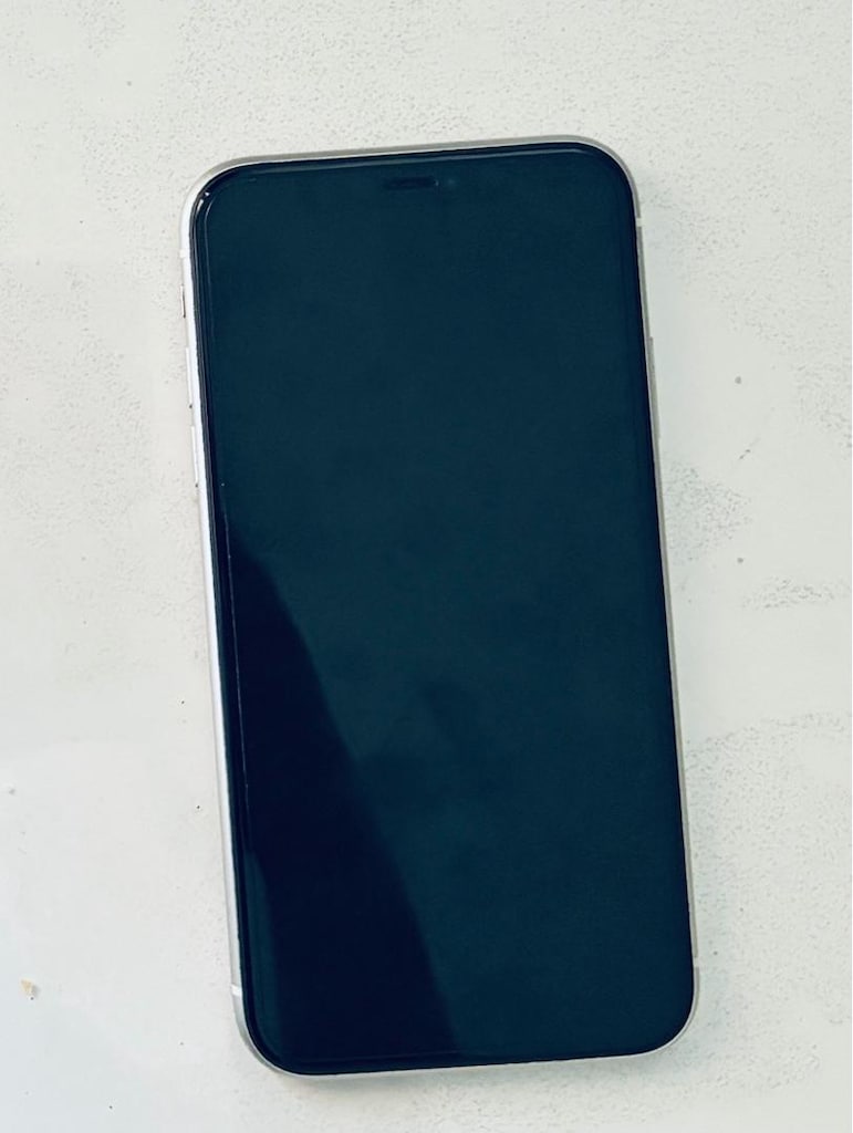 İphone 11 Beyaz 128 gb - 2