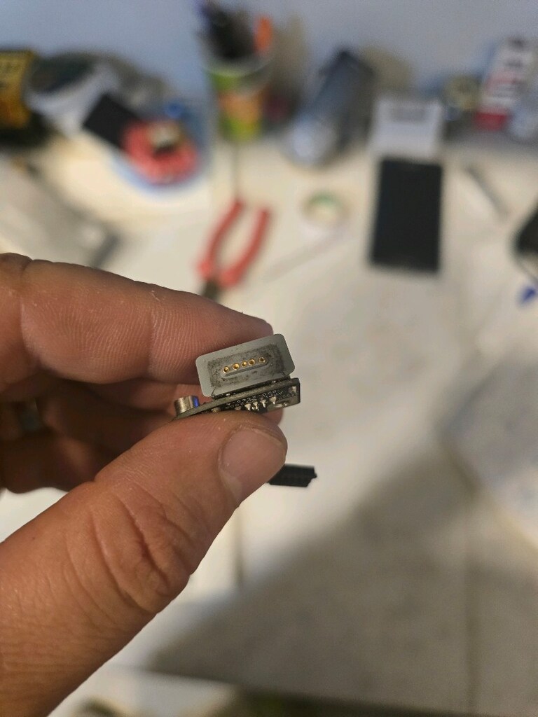 Macbook pro yedek parça - 9