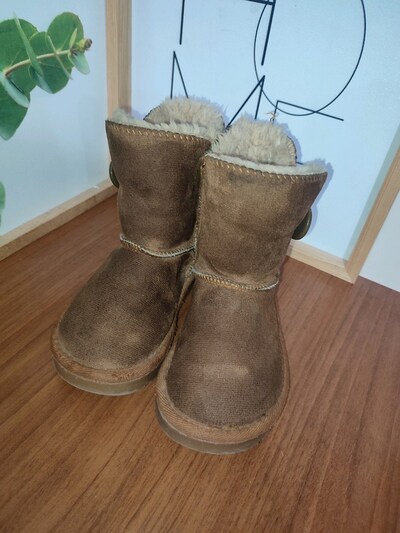 ugg unisex bot