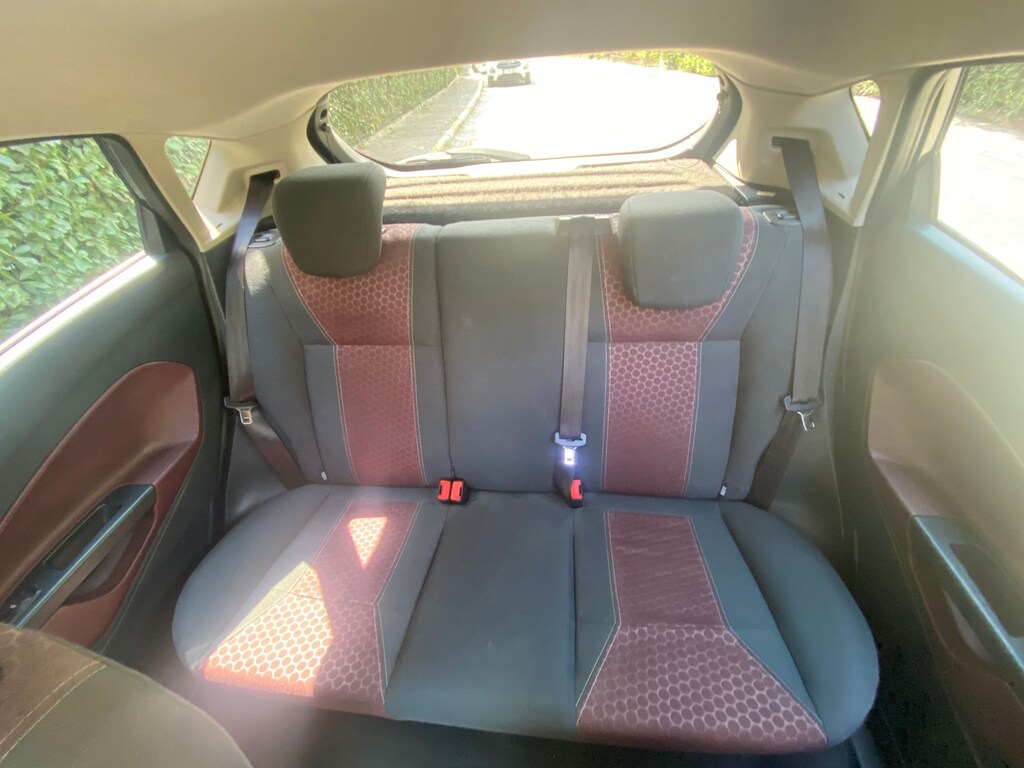SAHİBİNDEN 2011 FORD FİESTA 1.4 TİTANİUM X OTOMATİK BENZİNLİ - 12