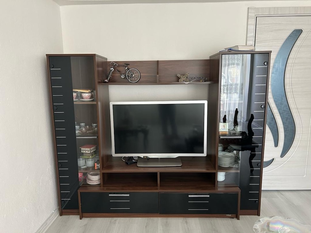 Tv Ünitesi + Vitrin - 2