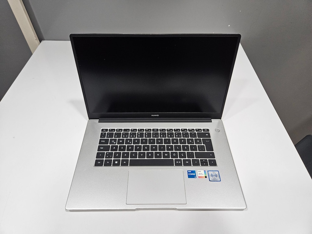 HUAWEİ İ5 11.NESİL + 8 GB RAM + 500 GB SSD + FULL HD - 2