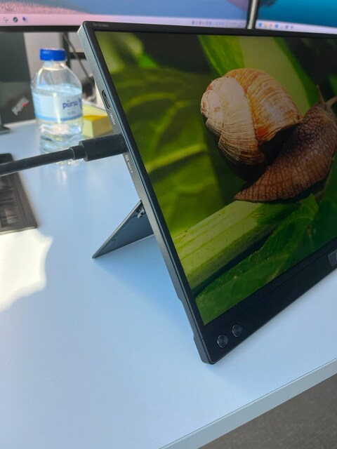 06-2027'ye kadar garantili faturalı MB16AHV Asus 15.6" Zenscreen
