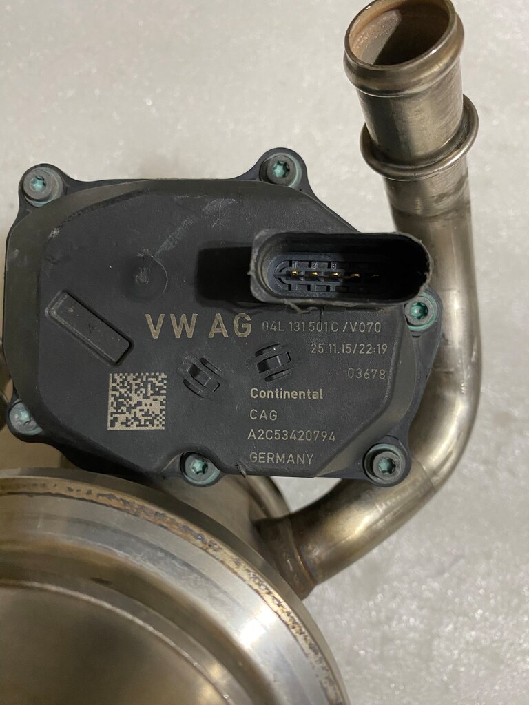 VW EGR valf soğutucu 04L131501C/ 04l131512D - 3
