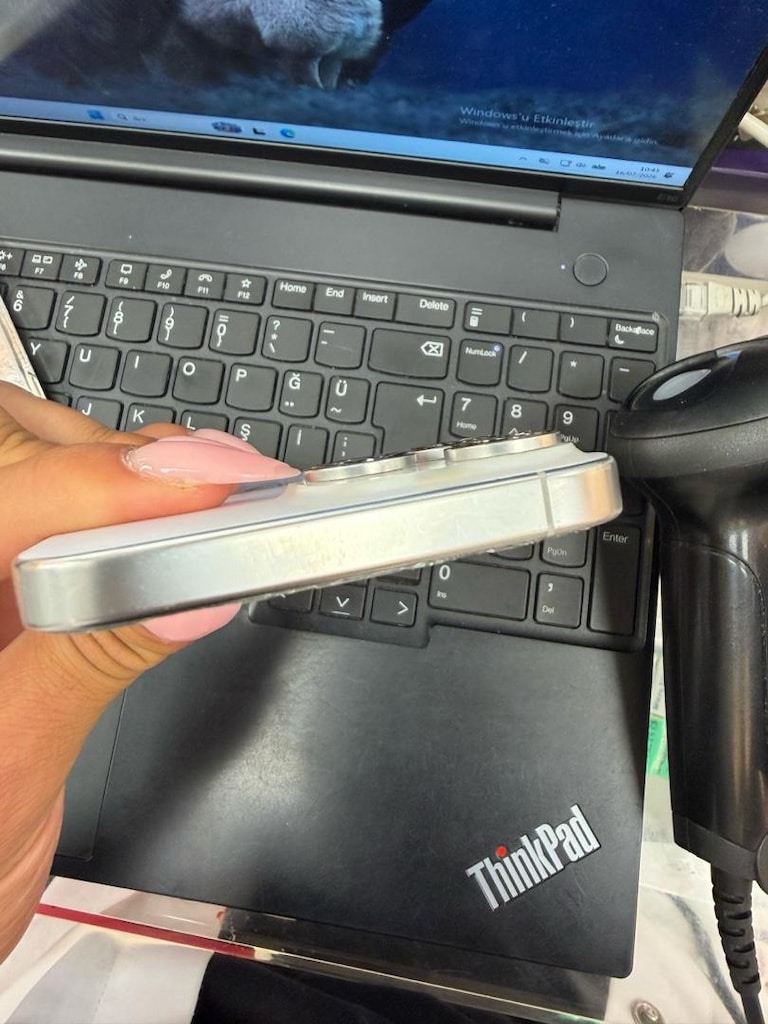 Satılık iPhone 16 Pro Max 256 GB - 5