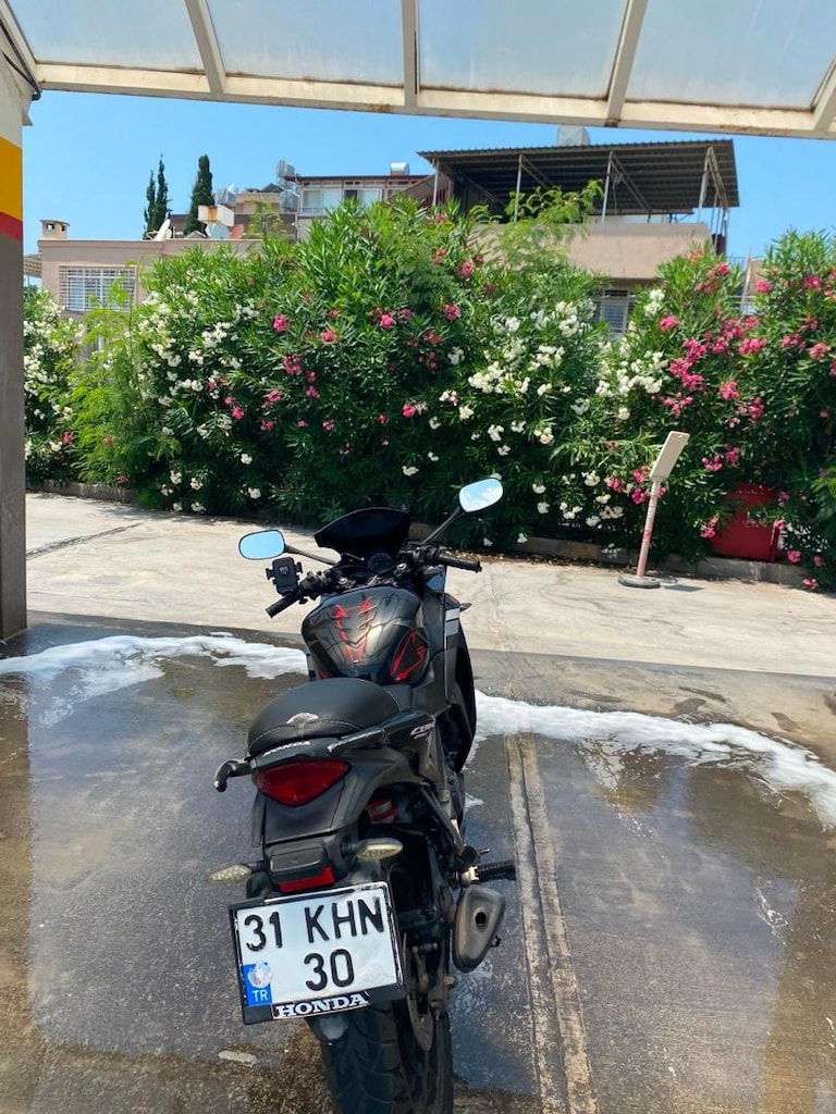 Honda cbr125r - 3