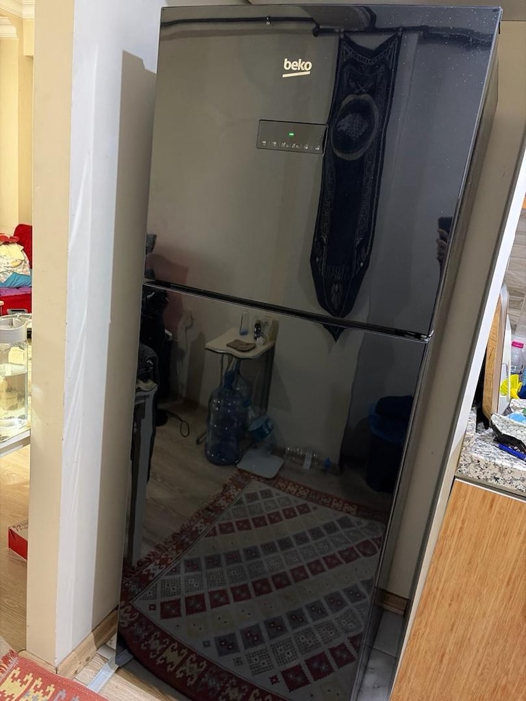 Beko siyah buzdolabı 277 L