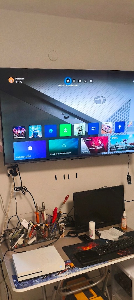 XBOX ONE S 4K..BLURAY. TEK KOL..+ OYUNLAR. SORUNSUZ TEMİZ. TAKAS Lİ - 2