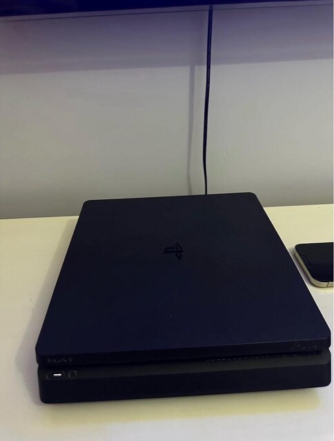 PS4 Slim 1 TB yanında 5 oyun