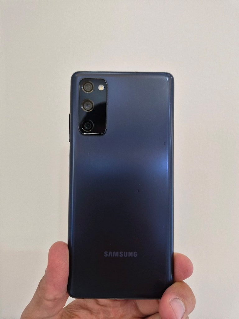 SAMSUNG GALAXY S20FE 256GB SNAPDRAGON - 10