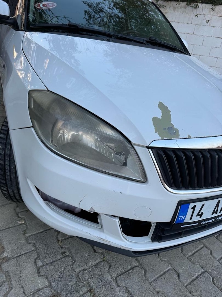 Skoda Fabia 1.2tsi . klima kalorifer aktif - 14