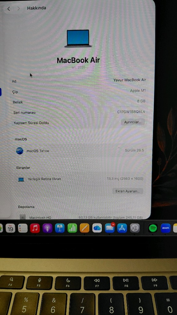 MacBook Air M1 laptop - 8
