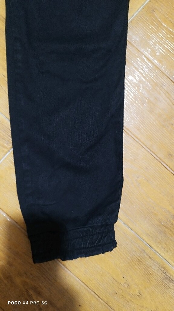 #Mavi Jeans kargo pantolon.Bel üstte az renk solması..Eni çekilince 43 - 3