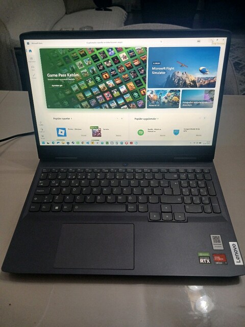lenovo loq ryzen 7 r7 7840hs 16gb ram, 1tb m2ssd, rtx 4060 gpu. win11