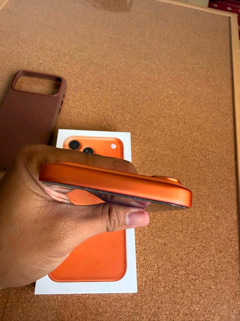 iPhone 17 pro max - 5