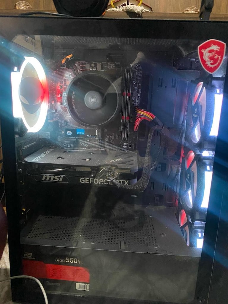 ACİL UYGUNA FULL EKİPMAN 2 YILLIK MSİ RTX 4060 240 HZ MONİTÖR
