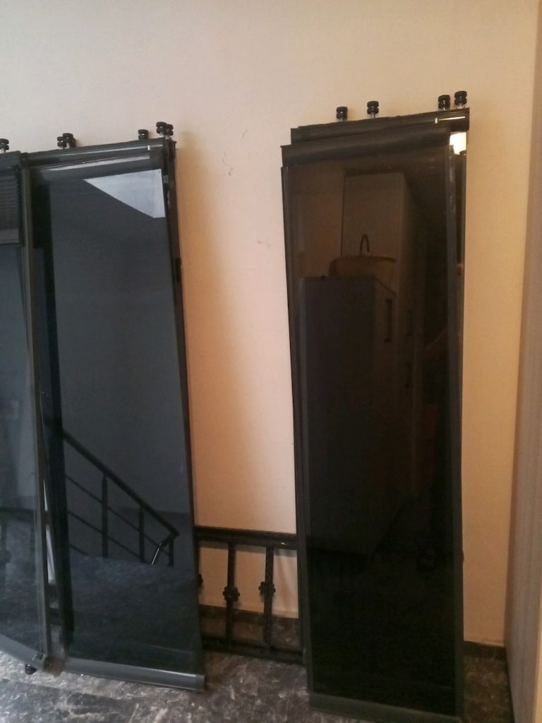 Balkon füme cam Acil satılık - 2