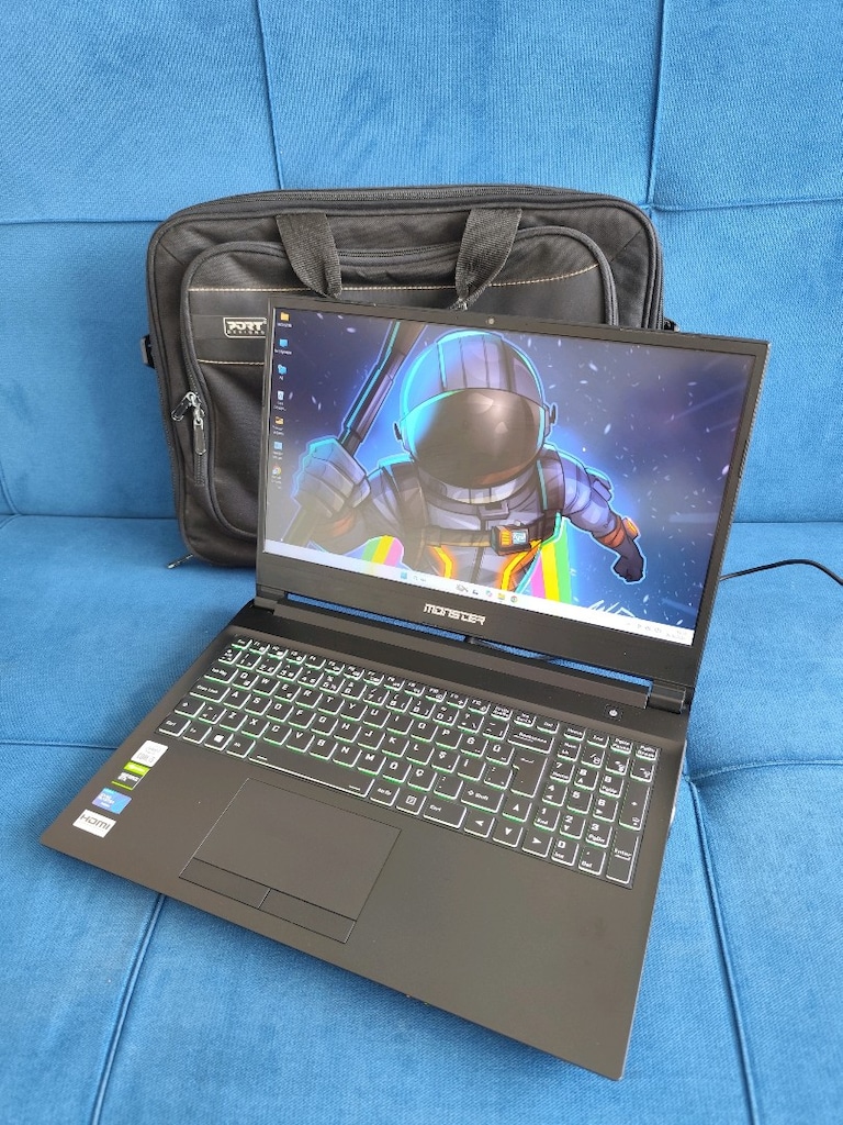 Monster Abra + İ5 10.Nesil + 4 GB GTX 1650 Ti + 8 GB Ram + 512 SSD - 2