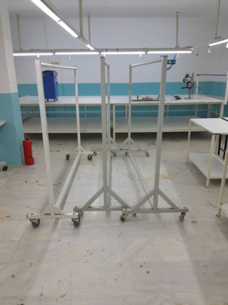 SATILIK TEKSTİL ATÖLYESİ MAKİNELERİ-MASALARI - 5
