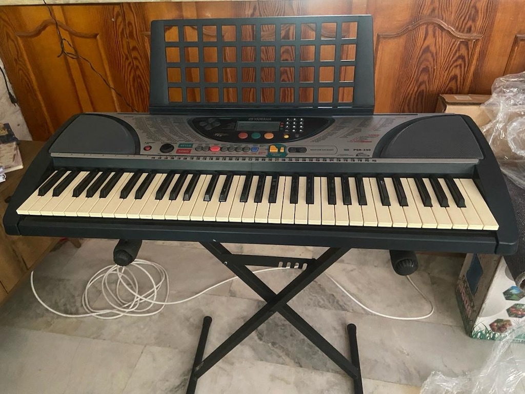 Yamaha org Psr-240 - 3