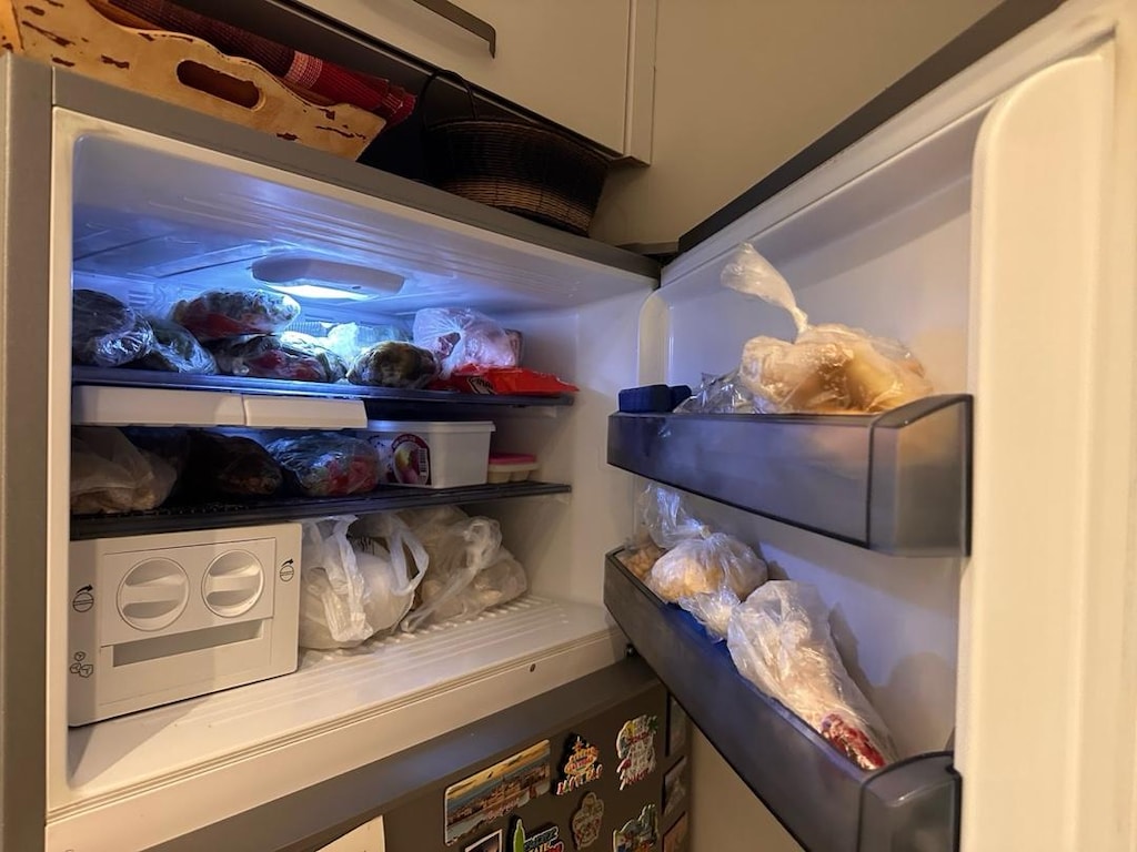 2011 model sorunsuz Arçelik leke yapmaz inox derin dondurucu buzdolabı - 3