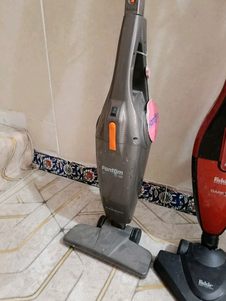 Dikey torbasız elekirikli süpürge - 4