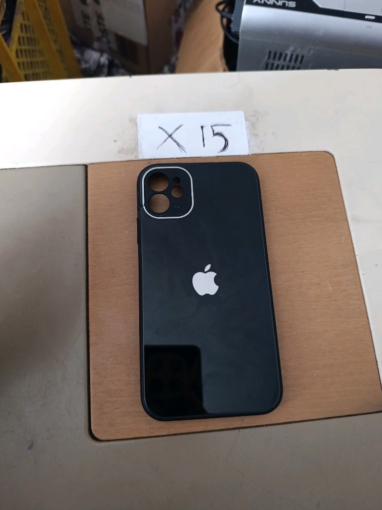 iPhone 12 / 12 Pro modelleriyle tam uyumlu, arkası pürüzsüz cam tasarı - 2