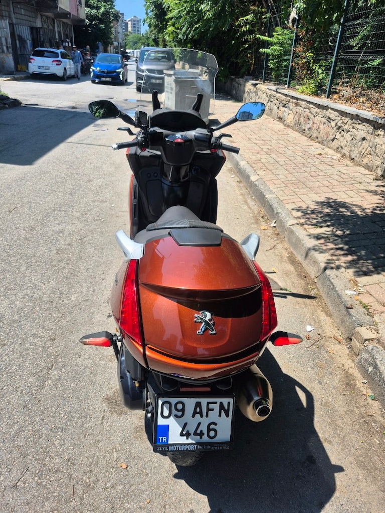 Peugeot metropolis 400 - 2