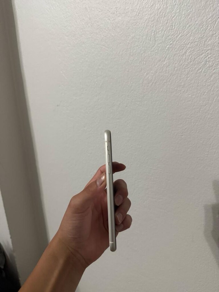 iPhone 11 - 7