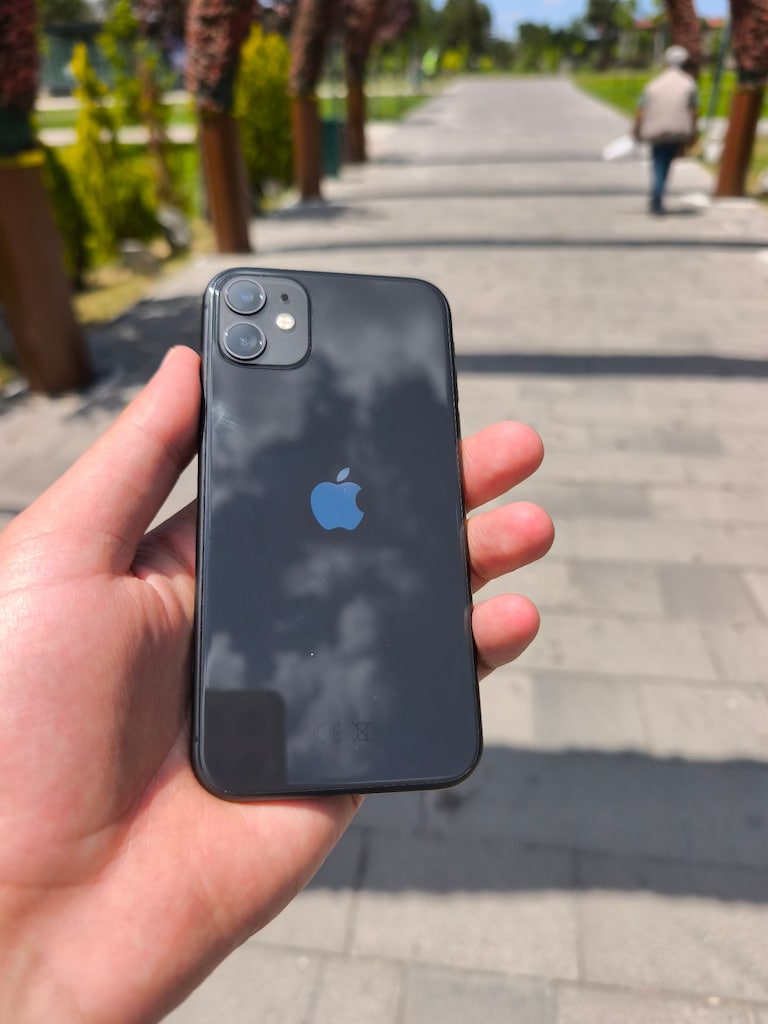 İPHONE 11 64 GB TR - 4