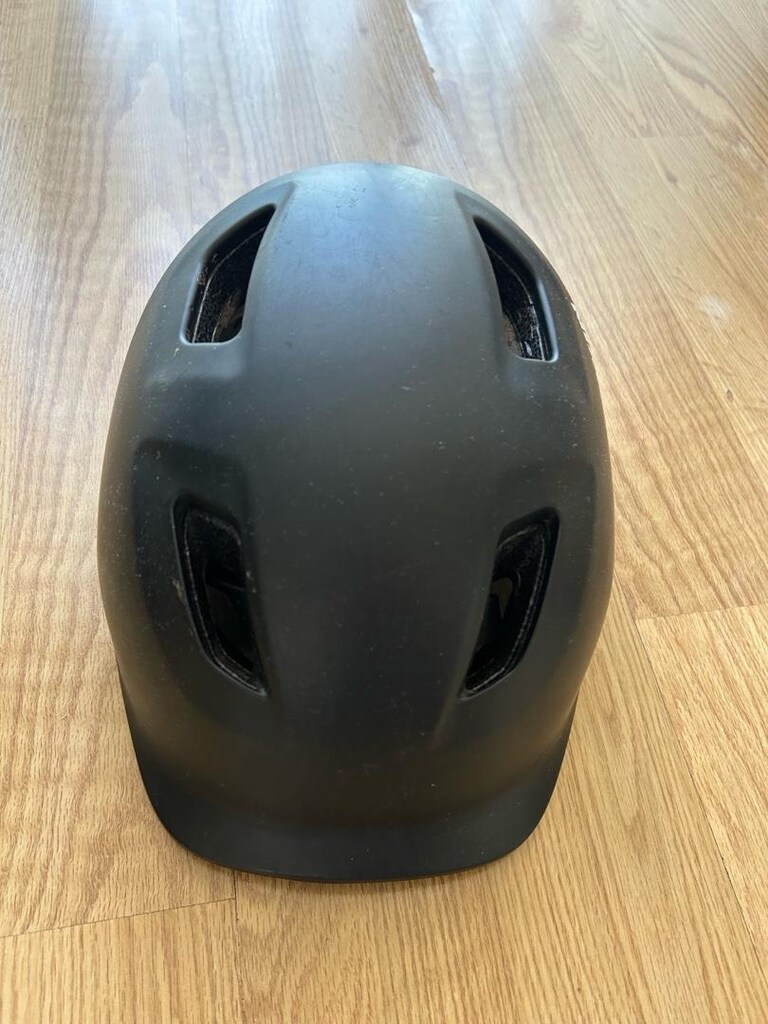 siyah bisiklet kask - 3