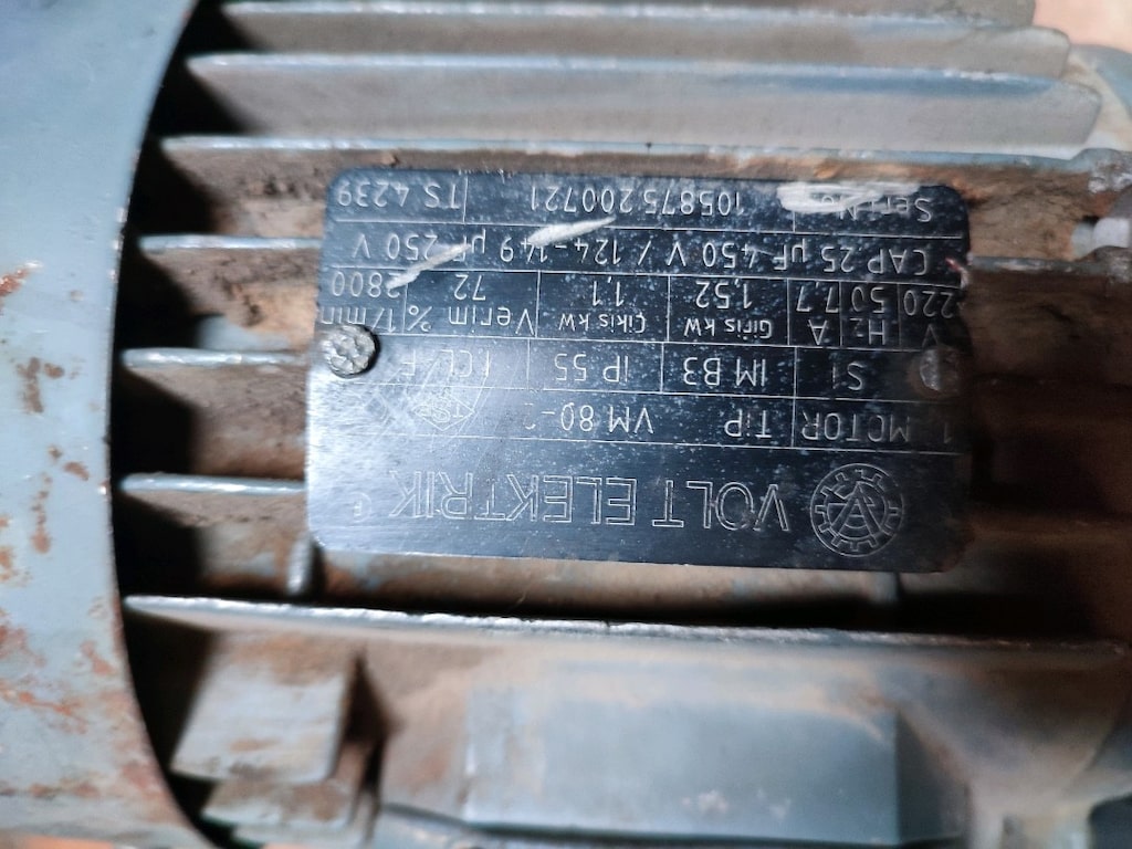 motor elektrik 1.1 kW yanık bozuk - 8