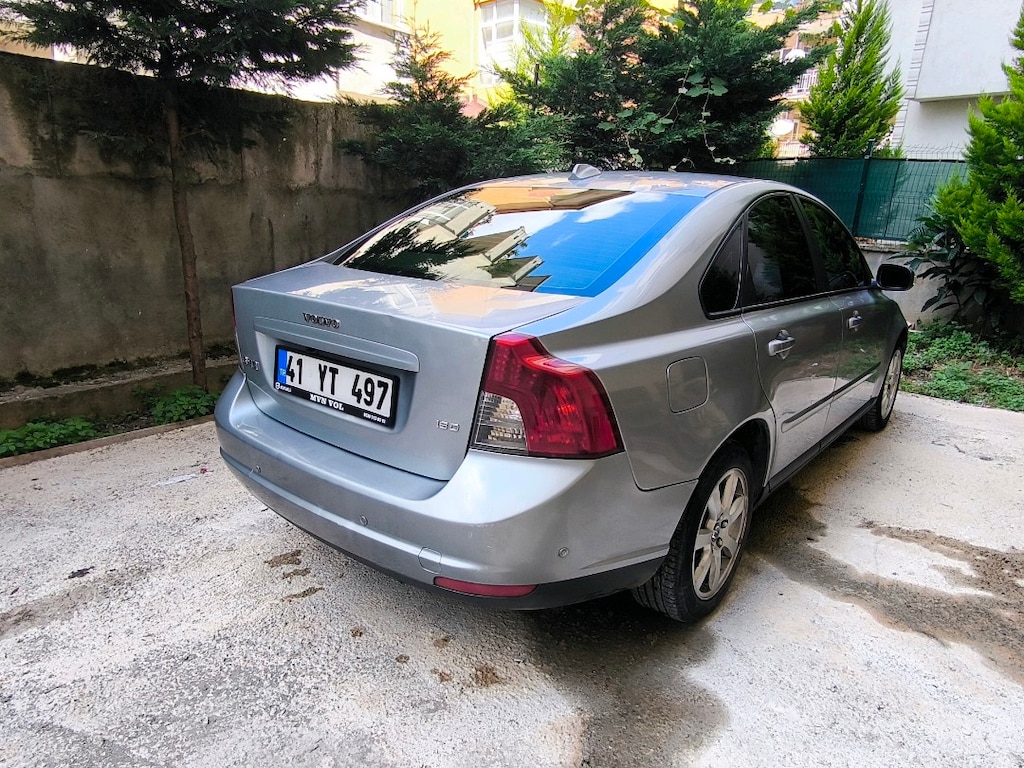Volvo - 9
