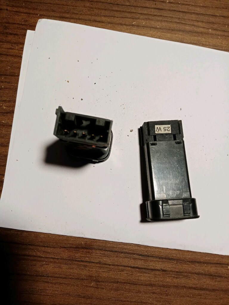 PORSCHE YAKIT KAPAK KONTROL TUŞ DÜĞME - 2