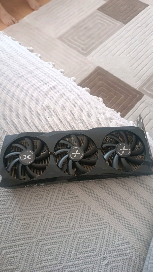 xfx speedster swft 309 radeon rx6700xt 12gb takaslı içi açılmadı - 2