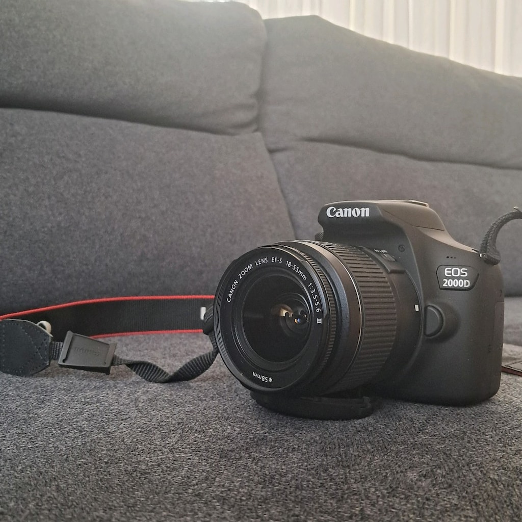 Canon Eos 2000D - 6