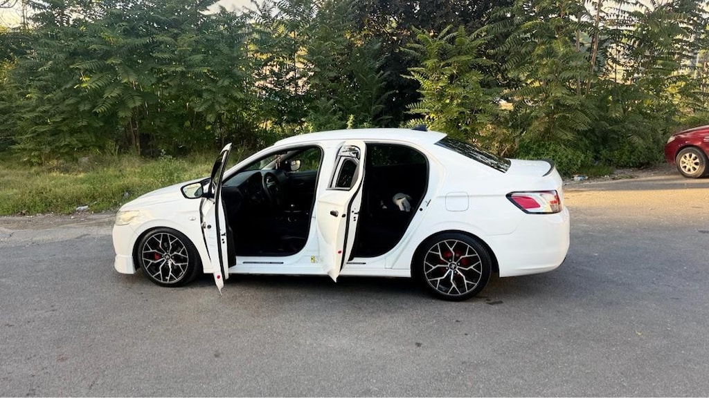 Temiz Peugeot 301 - 8