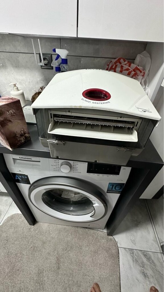 Dıversey Otomatik Sensörlü Kağıt Havlu Makinası - 2