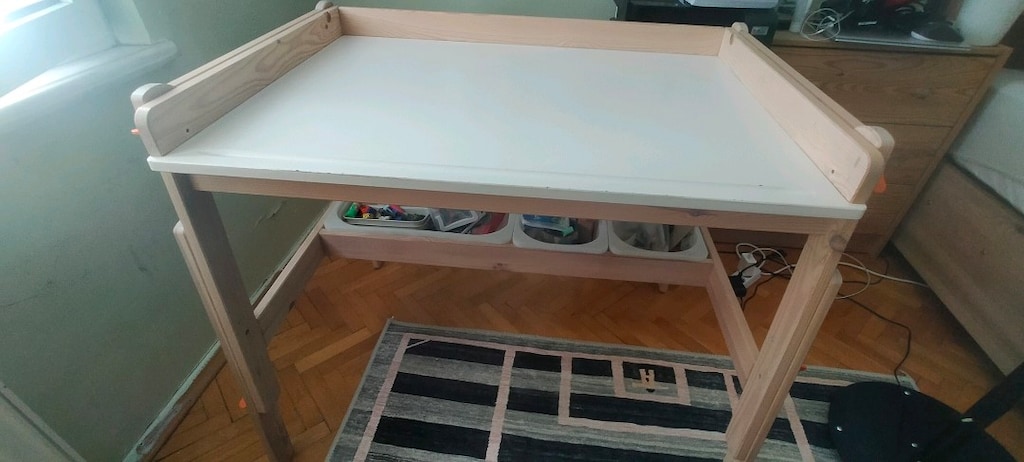 Çocuk Çalışma Masasi Ikea+ Sandalye