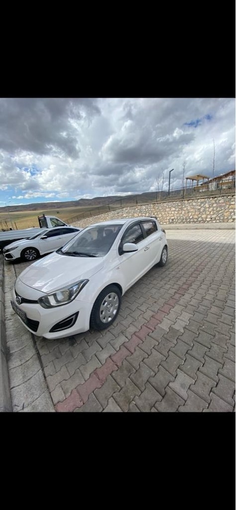Hyundai i20 2013 model jump - 4