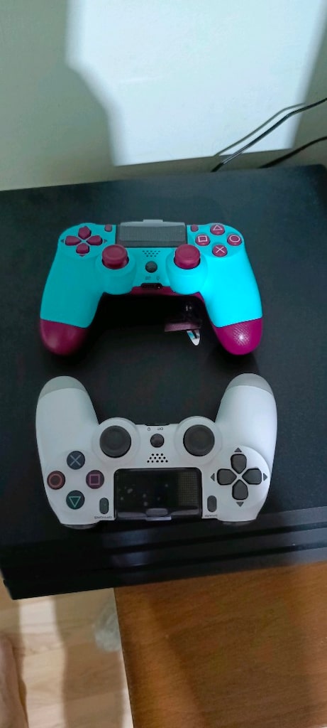 PlayStation 4 pro - 2