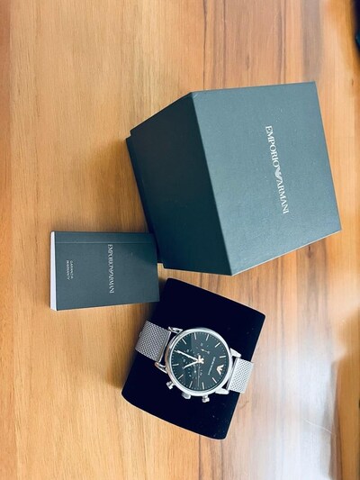 Armani Saat