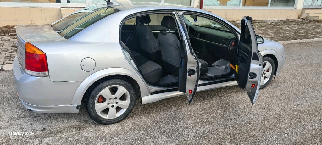 Opel Vectra c 1.6 16 - 6