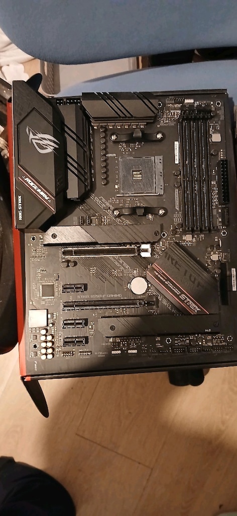 asus rog strix b550-f gaming - 2