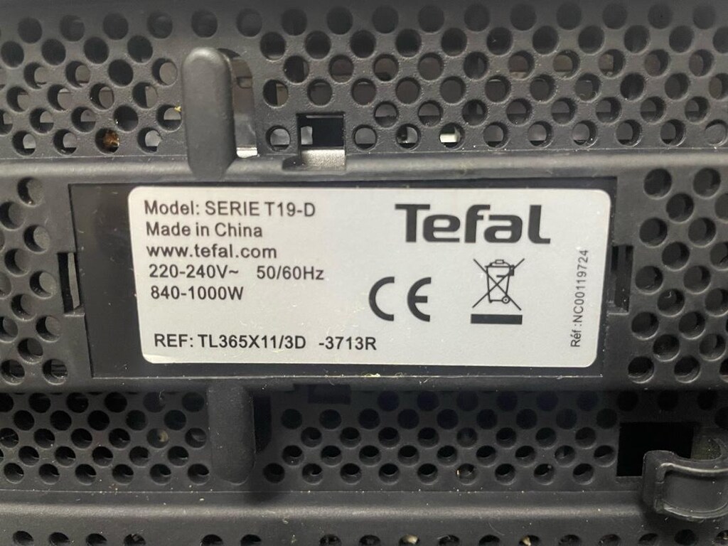 Tefal Kırmızı Ekmek Kızartma Makinesi - 3