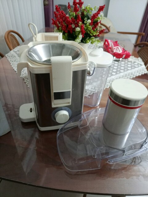 Sıfır Ayarında Homend Projuicer 2705 Meyve Sıkacağı (Eksiksiz)