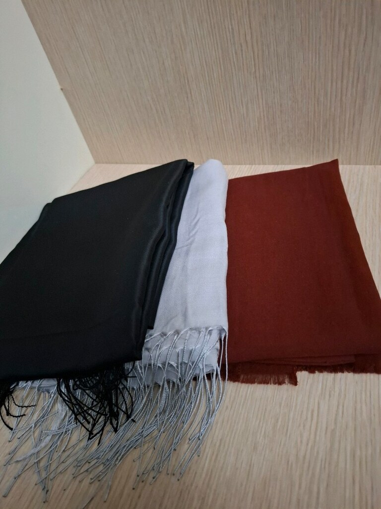 üç adet bayan şal - 3